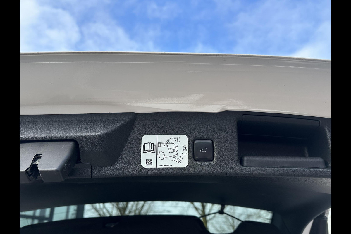 Ford Kuga 2.5 PHEV ST-Line X ST-Line X|Plug-In Hybride Panorama schuifdak | Winterpakket | Adaptieve cruise | Bang & Olufsen | Rijklaar geleverd met 12 mnd BOVAG garantie |
