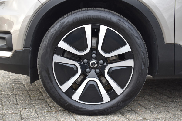 Volvo XC40 T5 262PK Automaat Recharge Bus. Pro | Carplay | ACC | 360 Camera | Panodak | Blis | Harman/Kardon | Keyless