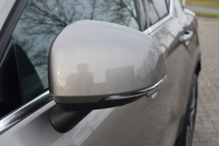 Volvo XC40 T5 262PK Automaat Recharge Bus. Pro | Carplay | ACC | 360 Camera | Panodak | Blis | Harman/Kardon | Keyless