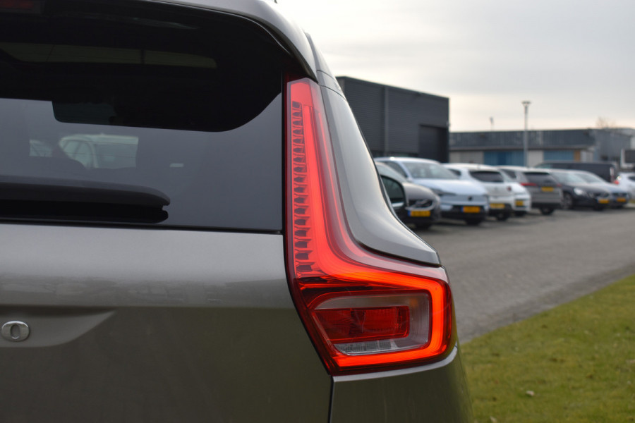 Volvo XC40 T5 262PK Automaat Recharge Bus. Pro | Carplay | ACC | 360 Camera | Panodak | Blis | Harman/Kardon | Keyless