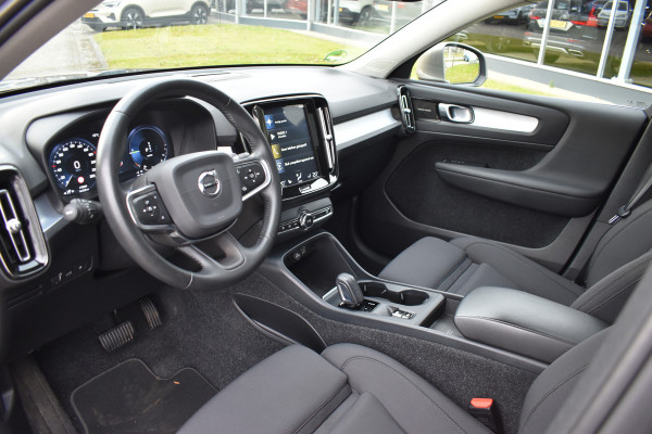 Volvo XC40 T5 262PK Automaat Recharge Bus. Pro | Carplay | ACC | 360 Camera | Panodak | Blis | Harman/Kardon | Keyless