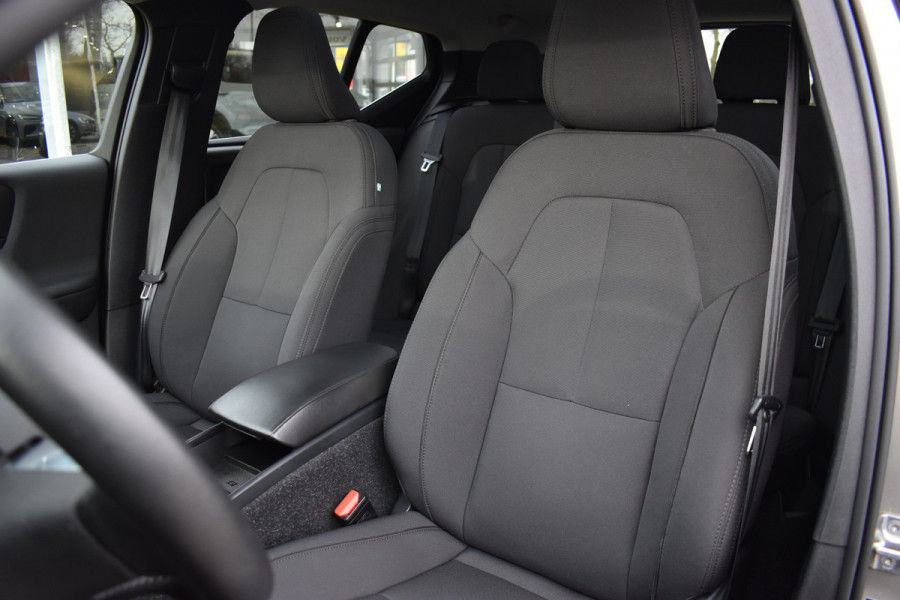 Volvo XC40 T5 262PK Automaat Recharge Bus. Pro | Carplay | ACC | 360 Camera | Panodak | Blis | Harman/Kardon | Keyless