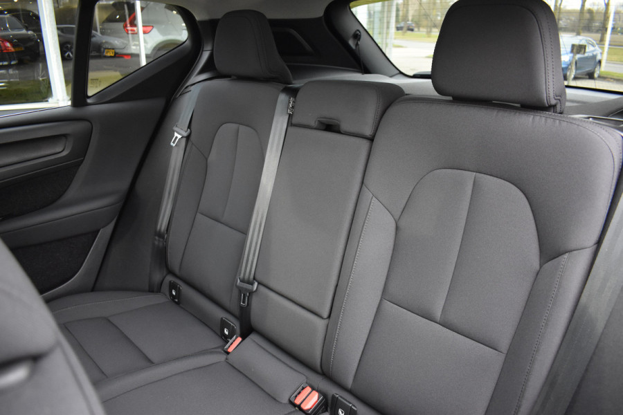 Volvo XC40 T5 262PK Automaat Recharge Bus. Pro | Carplay | ACC | 360 Camera | Panodak | Blis | Harman/Kardon | Keyless