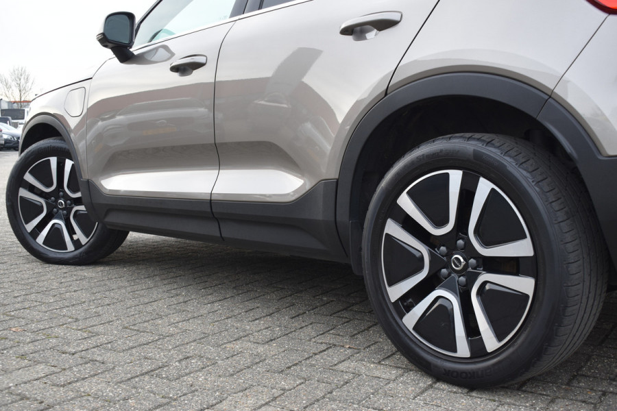 Volvo XC40 T5 262PK Automaat Recharge Bus. Pro | Carplay | ACC | 360 Camera | Panodak | Blis | Harman/Kardon | Keyless