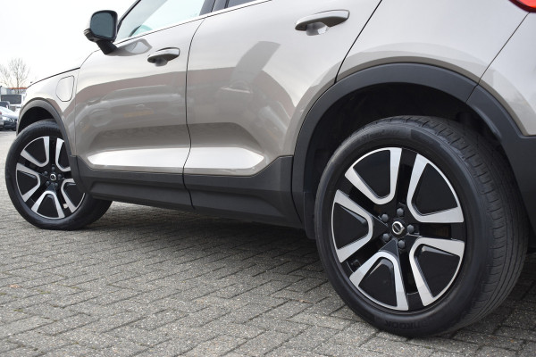 Volvo XC40 T5 262PK Automaat Recharge Bus. Pro | Carplay | ACC | 360 Camera | Panodak | Blis | Harman/Kardon | Keyless
