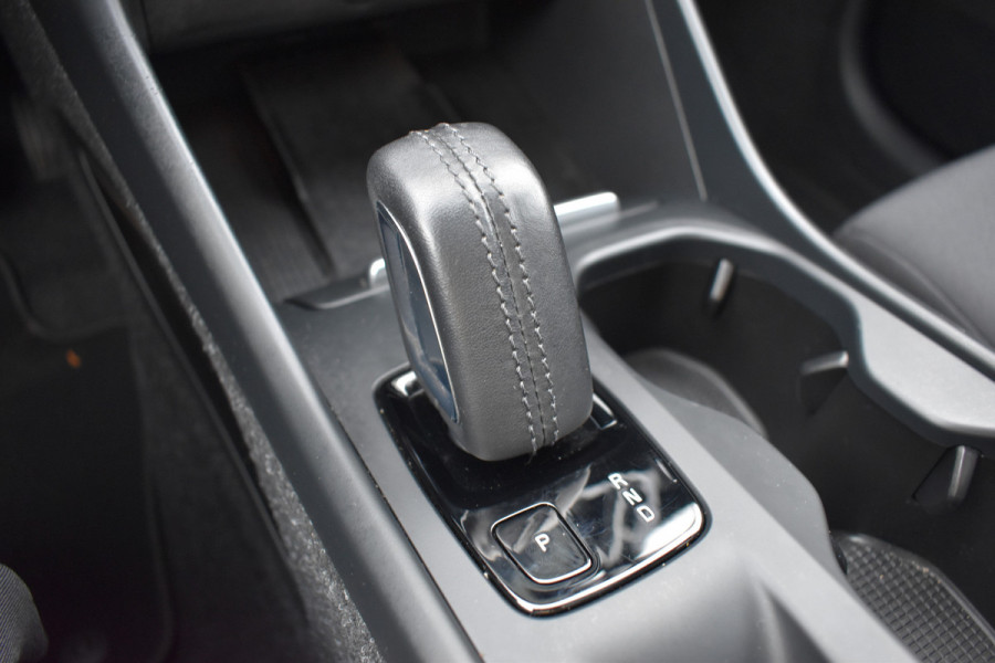 Volvo XC40 T5 262PK Automaat Recharge Bus. Pro | Carplay | ACC | 360 Camera | Panodak | Blis | Harman/Kardon | Keyless