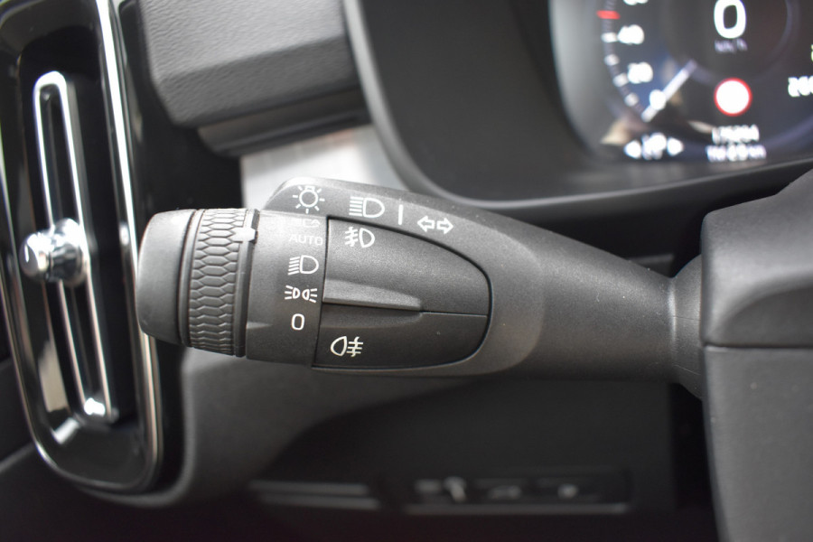 Volvo XC40 T5 262PK Automaat Recharge Bus. Pro | Carplay | ACC | 360 Camera | Panodak | Blis | Harman/Kardon | Keyless