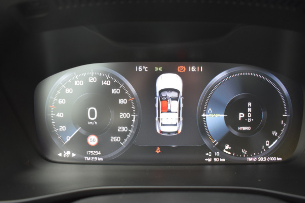 Volvo XC40 T5 262PK Automaat Recharge Bus. Pro | Carplay | ACC | 360 Camera | Panodak | Blis | Harman/Kardon | Keyless