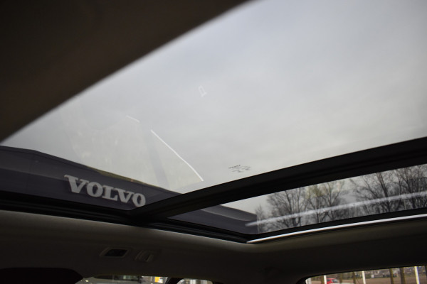 Volvo XC40 T5 262PK Automaat Recharge Bus. Pro | Carplay | ACC | 360 Camera | Panodak | Blis | Harman/Kardon | Keyless