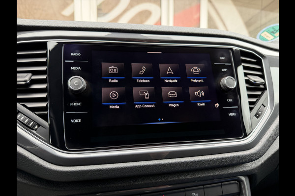Volkswagen T-Roc 1.5 TSI Sport Automaat / Carplay / Navi / 18" LM / Adap. Cruise. / Parkeersensoren v+a