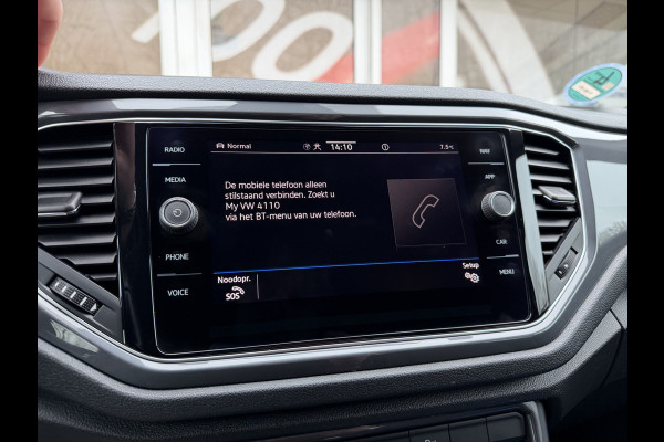 Volkswagen T-Roc 1.5 TSI Sport Automaat / Carplay / Navi / 18" LM / Adap. Cruise. / Parkeersensoren v+a