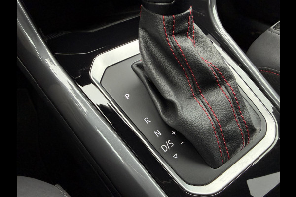 Volkswagen T-Roc 1.5 TSI Sport Automaat / Carplay / Navi / 18" LM / Adap. Cruise. / Parkeersensoren v+a