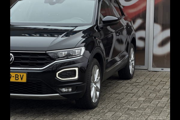 Volkswagen T-Roc 1.5 TSI Sport Automaat / Carplay / Navi / 18" LM / Adap. Cruise. / Parkeersensoren v+a