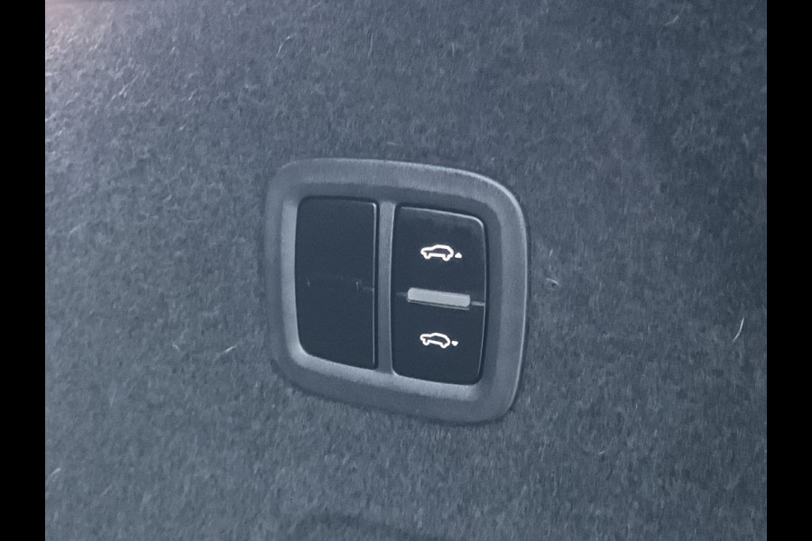 Porsche Cayenne Coupé 3.0 E-Hybrid PHEV 360° Pano SportChrono Luchtvering Bose Carplay Leer Memory UITSTRALING!