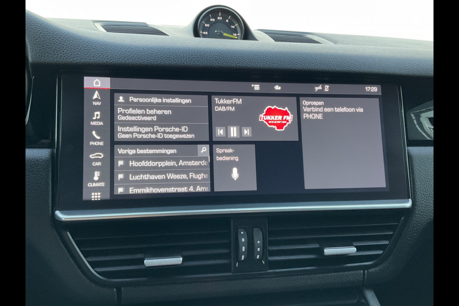 Porsche Cayenne Coupé 3.0 E-Hybrid PHEV 360° Pano SportChrono Luchtvering Bose Carplay Leer Memory UITSTRALING!