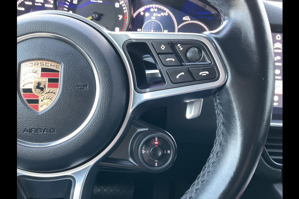 Porsche Cayenne Coupé 3.0 E-Hybrid PHEV 360° Pano SportChrono Luchtvering Bose Carplay Leer Memory UITSTRALING!