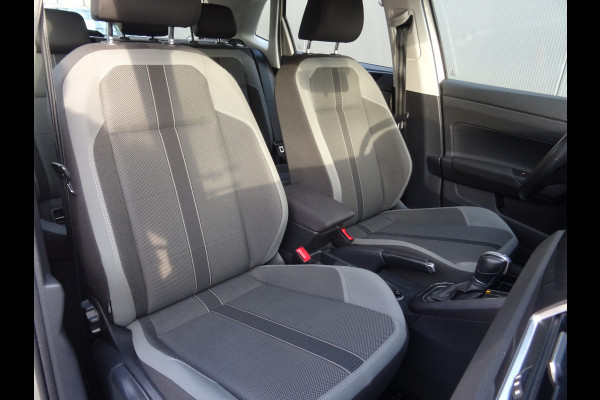 Volkswagen Polo 1.0 TSI Highline * PDC * 4 SEIZOENSBANDEN * CAMERA !!