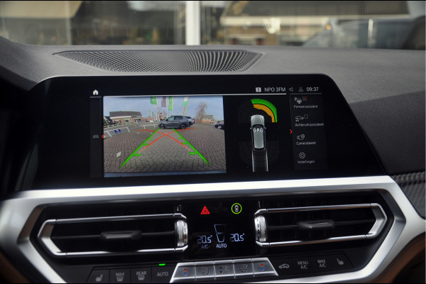 BMW 3 Serie Touring M340i xDrive Business Edition | Panoramadak | Laser | HUD | HK Audio | Zeer mooie staat!