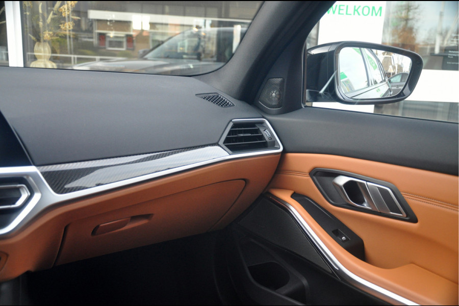 BMW 3 Serie Touring M340i xDrive Business Edition | Panoramadak | Laser | HUD | HK Audio | Zeer mooie staat!