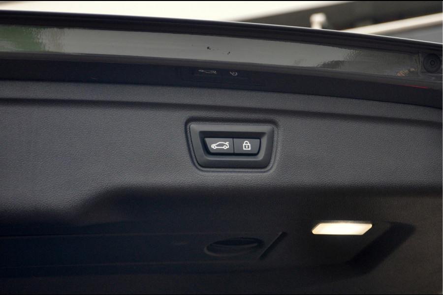 BMW 3 Serie Touring M340i xDrive Business Edition | Panoramadak | Laser | HUD | HK Audio | Zeer mooie staat!