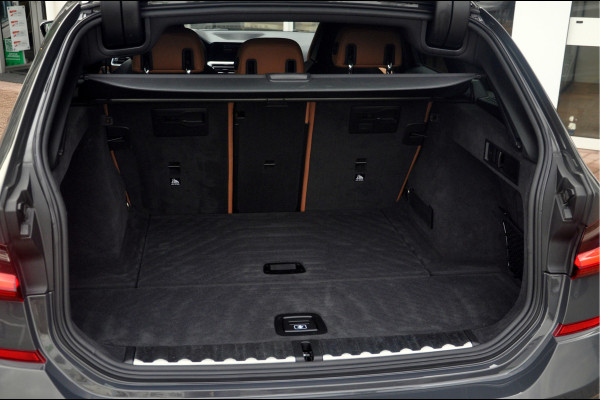 BMW 3 Serie Touring M340i xDrive Business Edition | Panoramadak | Laser | HUD | HK Audio | Zeer mooie staat!