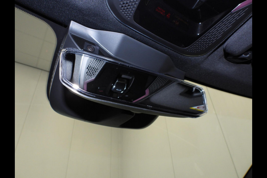 Lynk & Co 01 1.5 PHEV BlackLine ZW.HEMEL/360CAM/SCHUIFDAK/LED/20"LMV!