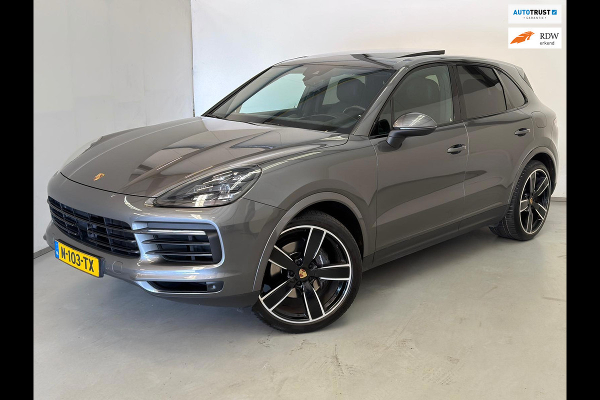 Porsche Cayenne 3.0 E-Hybrid / Pano / Sport Chrono / PDLS+ / ACC