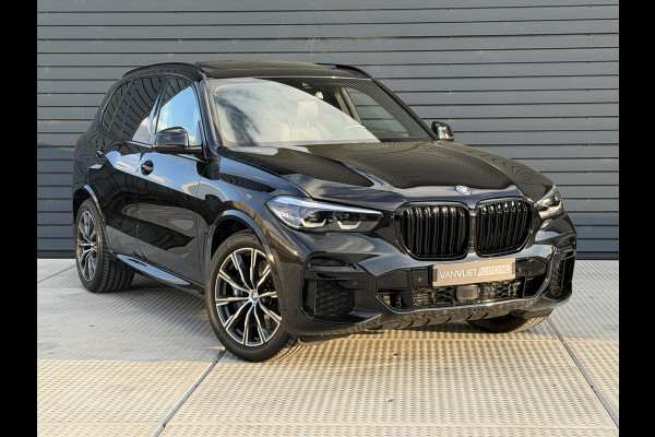 BMW X5 xDrive45e High Executive M SPORT / Panorama Dak / Adaptieve Cruise / Trekhaak