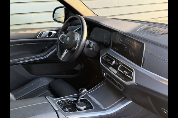 BMW X5 xDrive45e High Executive M SPORT / Panorama Dak / Adaptieve Cruise / Trekhaak