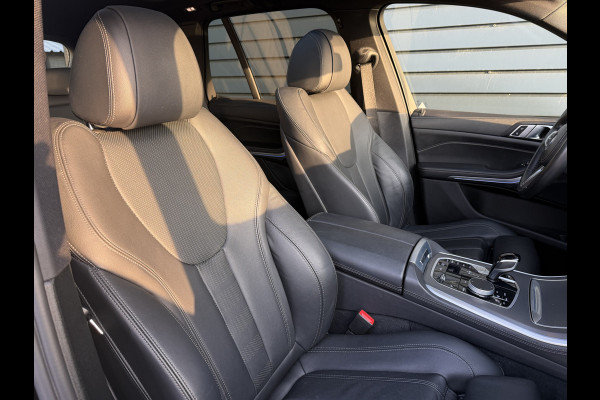 BMW X5 xDrive45e High Executive M SPORT / Panorama Dak / Adaptieve Cruise / Trekhaak