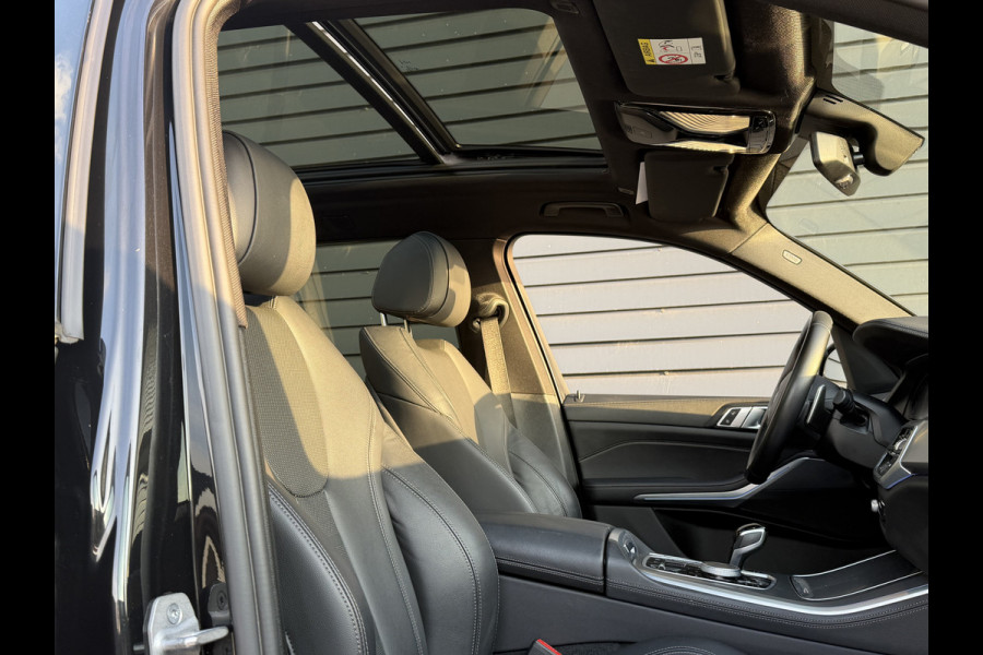 BMW X5 xDrive45e High Executive M SPORT / Panorama Dak / Adaptieve Cruise / Trekhaak
