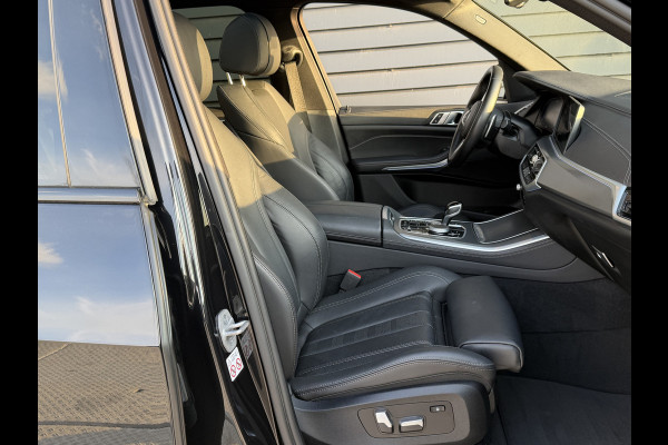 BMW X5 xDrive45e High Executive M SPORT / Panorama Dak / Adaptieve Cruise / Trekhaak