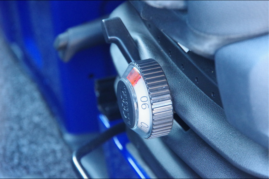 Mercedes-Benz Sprinter 315 1.9 CDI L2H1 RWD AUT. LEDER, GEVEERDE STOEL, STANDKACHEL, CAMERA, NAVI, CRUISE, CLIMA, PARKEERSENSOREN