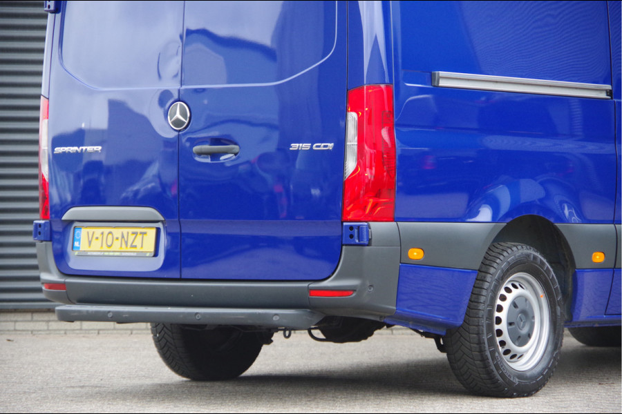 Mercedes-Benz Sprinter 315 1.9 CDI L2H1 RWD AUT. LEDER, GEVEERDE STOEL, STANDKACHEL, CAMERA, NAVI, CRUISE, CLIMA, PARKEERSENSOREN