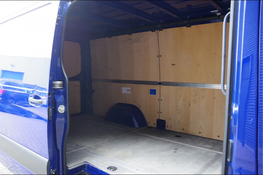 Mercedes-Benz Sprinter 315 1.9 CDI L2H1 RWD AUT. LEDER, GEVEERDE STOEL, STANDKACHEL, CAMERA, NAVI, CRUISE, CLIMA, PARKEERSENSOREN