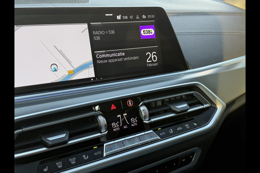 BMW X5 xDrive45e High Executive M SPORT / Panorama Dak / Adaptieve Cruise / Trekhaak