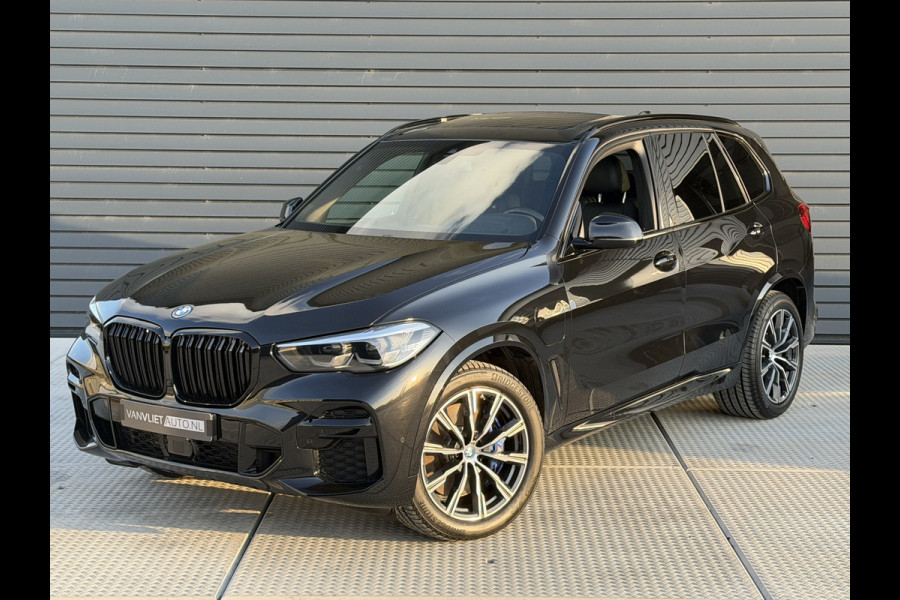 BMW X5 xDrive45e High Executive M SPORT / Panorama Dak / Adaptieve Cruise / Trekhaak