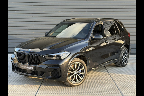 BMW X5 xDrive45e High Executive M SPORT / Panorama Dak / Adaptieve Cruise / Trekhaak