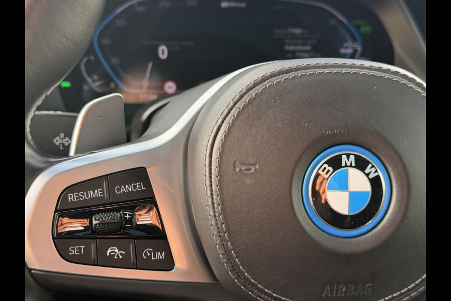 BMW X5 xDrive45e High Executive M SPORT / Panorama Dak / Adaptieve Cruise / Trekhaak