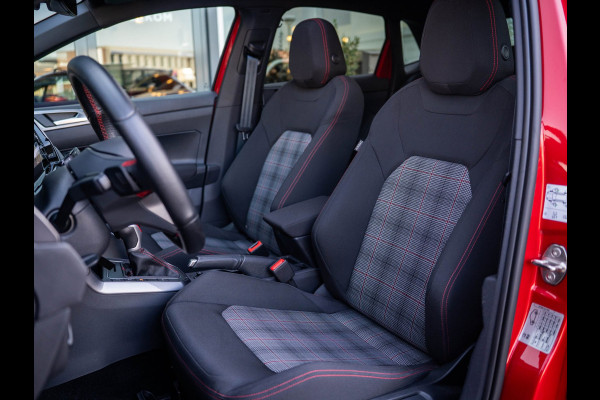 Volkswagen Polo 2.0 TSI GTI / IQ / Pano / Stoelverwarming / Camera