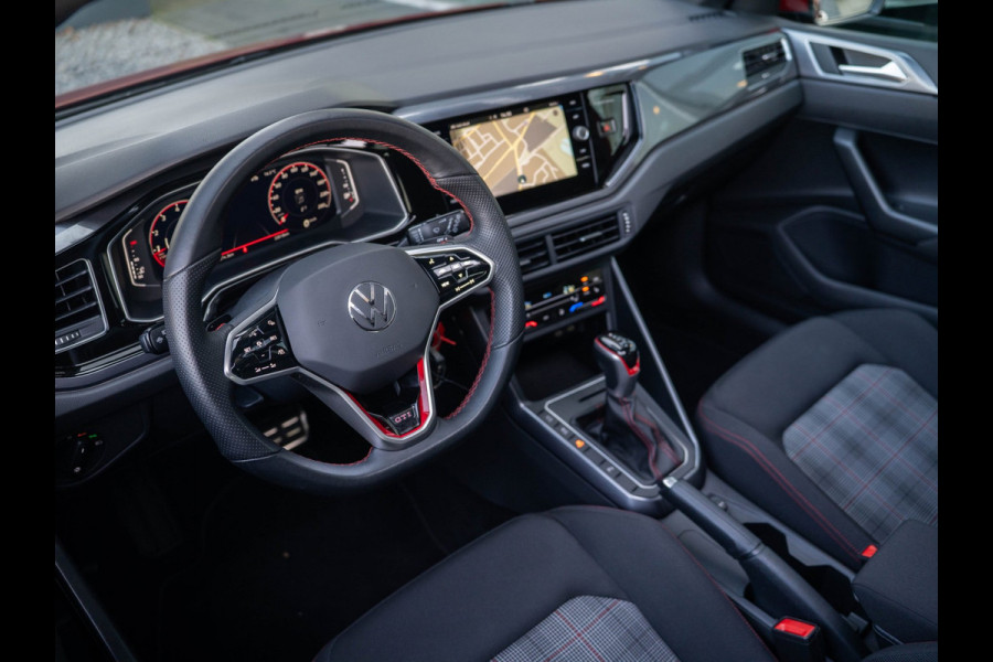 Volkswagen Polo 2.0 TSI GTI / IQ / Pano / Stoelverwarming / Camera