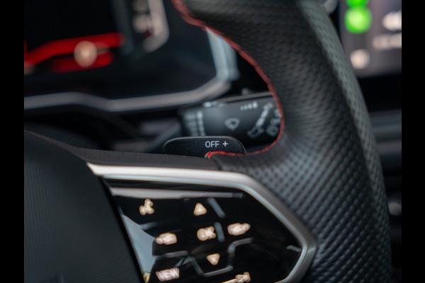 Volkswagen Polo 2.0 TSI GTI / IQ / Pano / Stoelverwarming / Camera