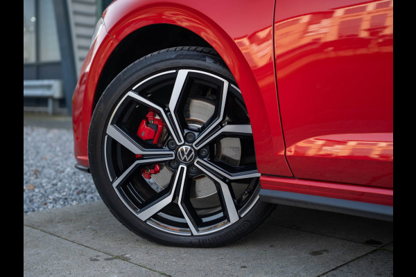 Volkswagen Polo 2.0 TSI GTI / IQ / Pano / Stoelverwarming / Camera