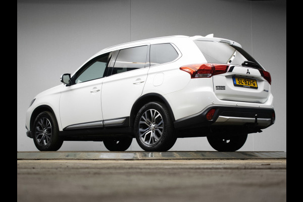 Mitsubishi Outlander 2.0 Connect Pro Sport (APPLE CARPLAY,NAVI,CAMERA,360 VIEW,STOEL/STUUR VERWARMING,CLIMATE,CRUISE,LM VELGEN)