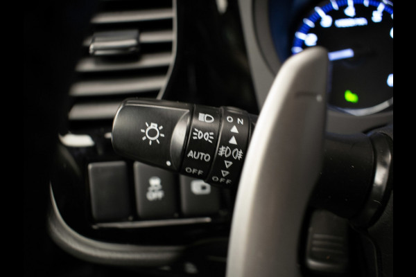 Mitsubishi Outlander 2.0 Connect Pro Sport (APPLE CARPLAY,NAVI,CAMERA,360 VIEW,STOEL/STUUR VERWARMING,CLIMATE,CRUISE,LM VELGEN)