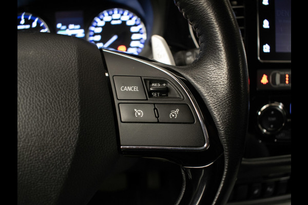 Mitsubishi Outlander 2.0 Connect Pro Sport (APPLE CARPLAY,NAVI,CAMERA,360 VIEW,STOEL/STUUR VERWARMING,CLIMATE,CRUISE,LM VELGEN)