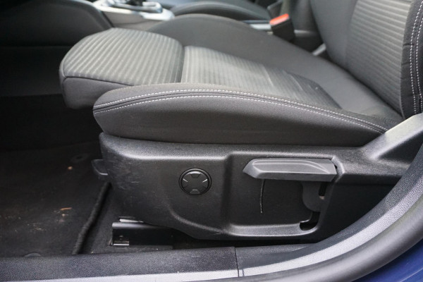 Ford FOCUS Wagon 1.0 EcoB.125PK Titanium Bus./Comfortstoelen/ B&O Geluidsinstallatie.