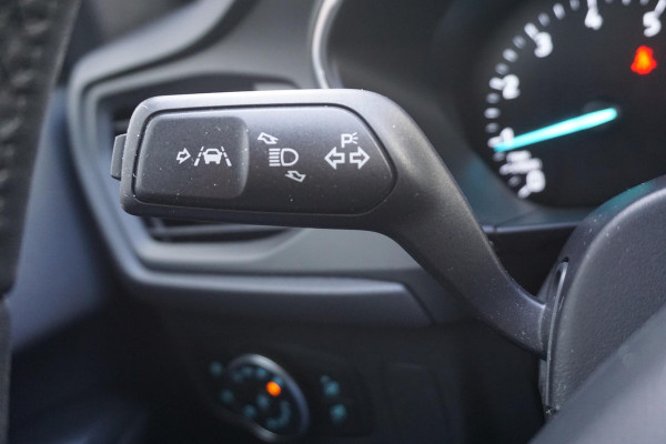 Ford FOCUS Wagon 1.0 EcoB.125PK Titanium Bus./Comfortstoelen/ B&O Geluidsinstallatie.