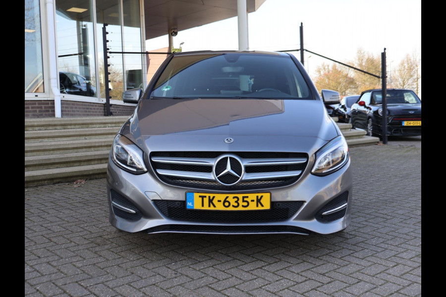 Mercedes-Benz B-Klasse 180 AUT. + 19 INCH LMV | TREKHAAK | LED | CAMERA | STOELVERW. | NAVIGATIE