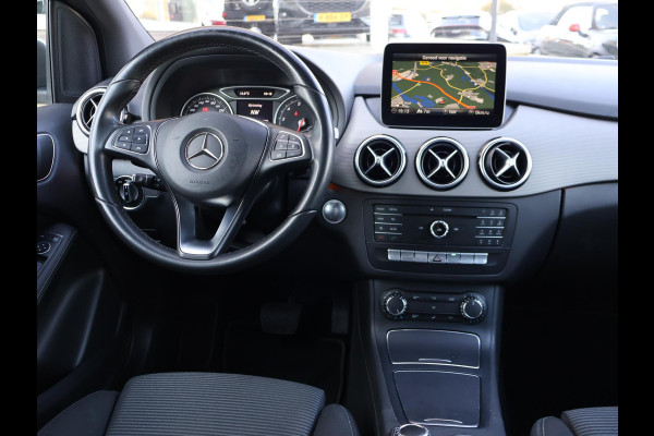 Mercedes-Benz B-Klasse 180 AUT. + 19 INCH LMV | TREKHAAK | LED | CAMERA | STOELVERW. | NAVIGATIE